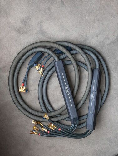 Transparent Ultra Bi-cable 2.4m